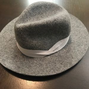 Express gray hat